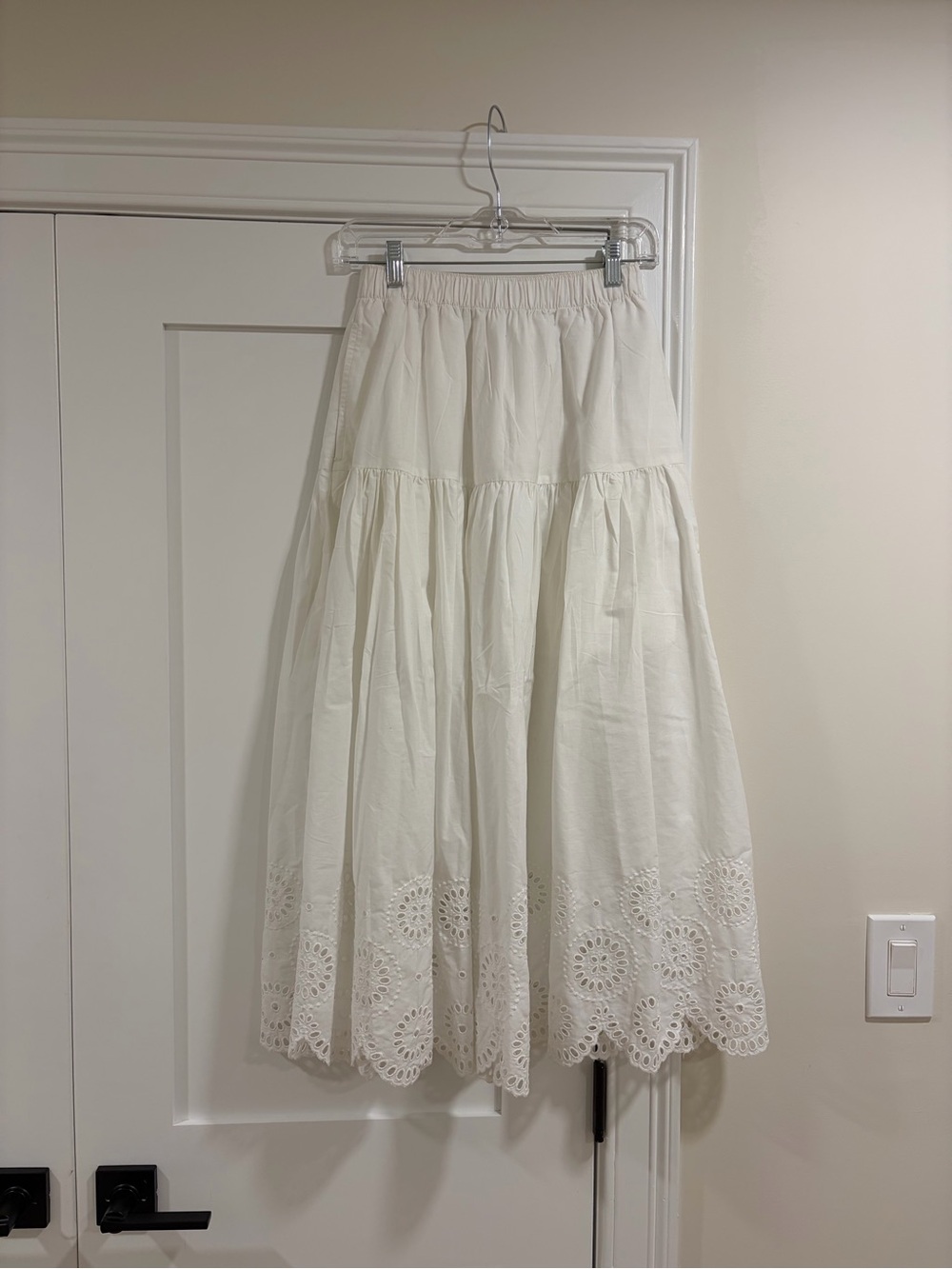 Abercrombie & Fitch Cream Eyelet Maxi Skirt